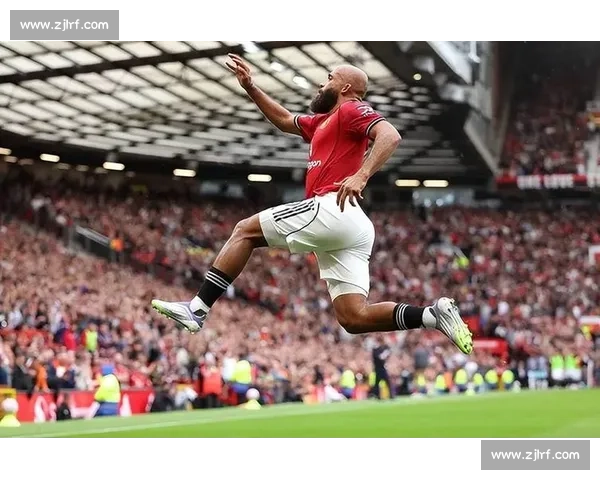 韦斯・布朗盛赞姆贝乌莫加盟曼联：红魔下赛季前景可期